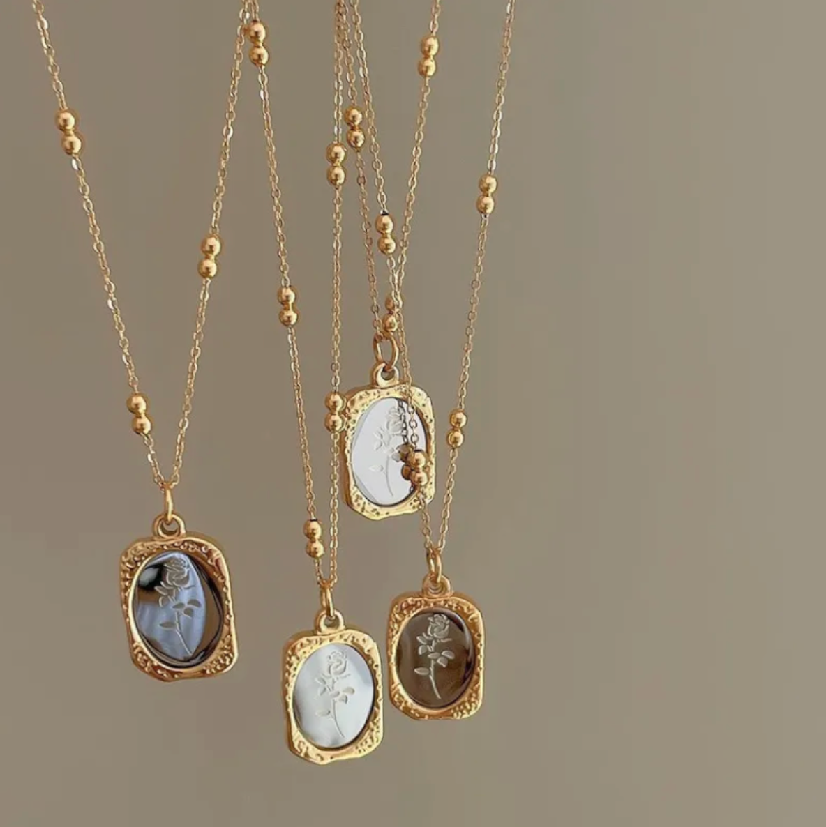 BLOOM NECKLACE