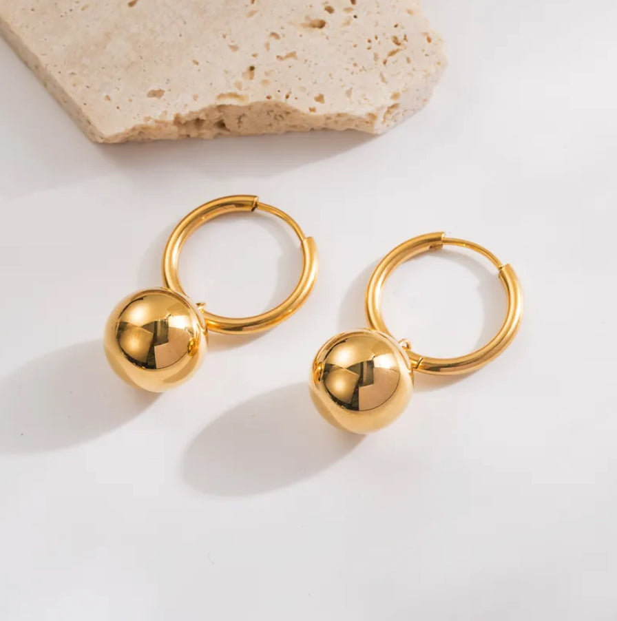 Gold Pearl Earrings