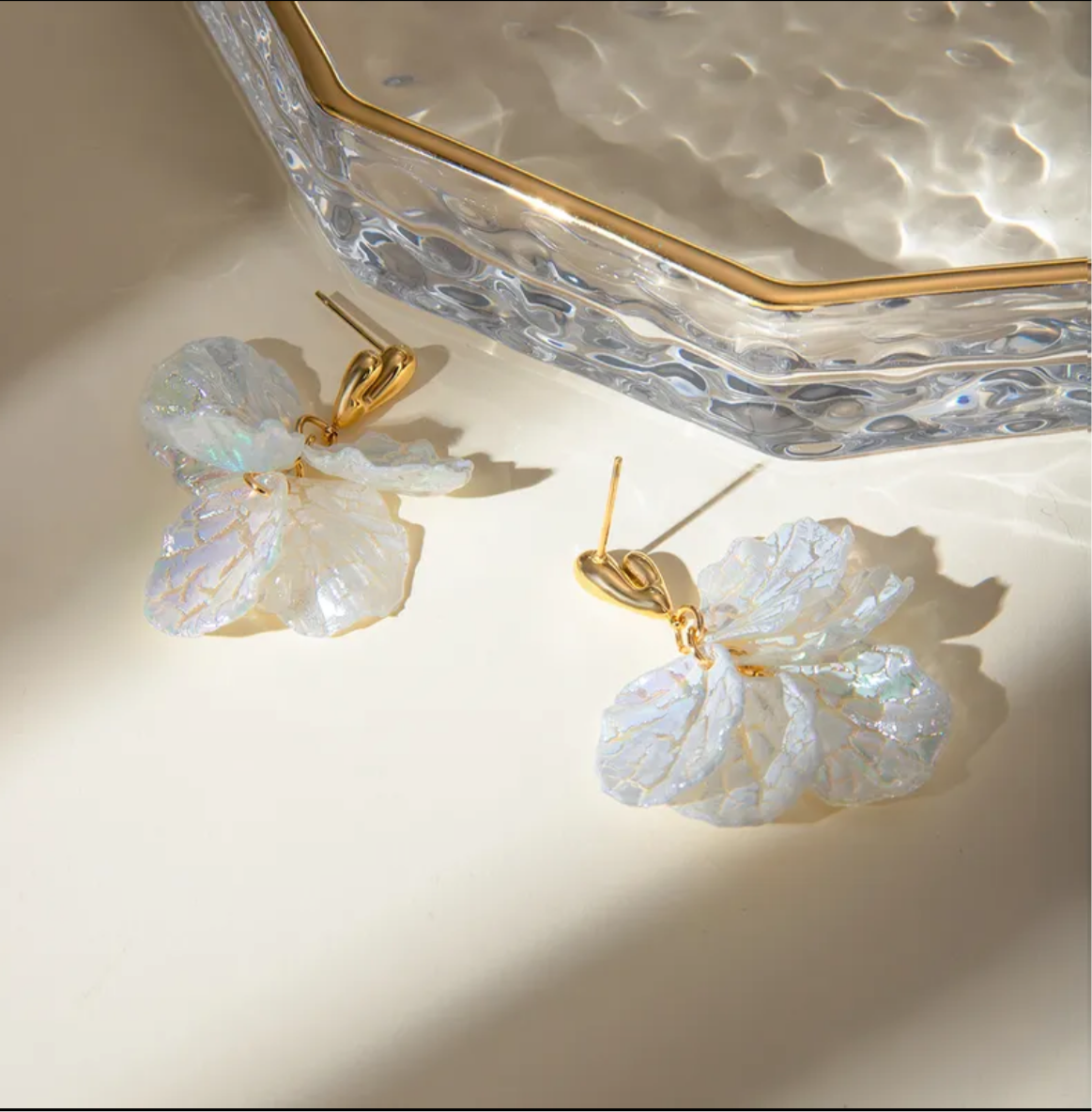 Petals earrings