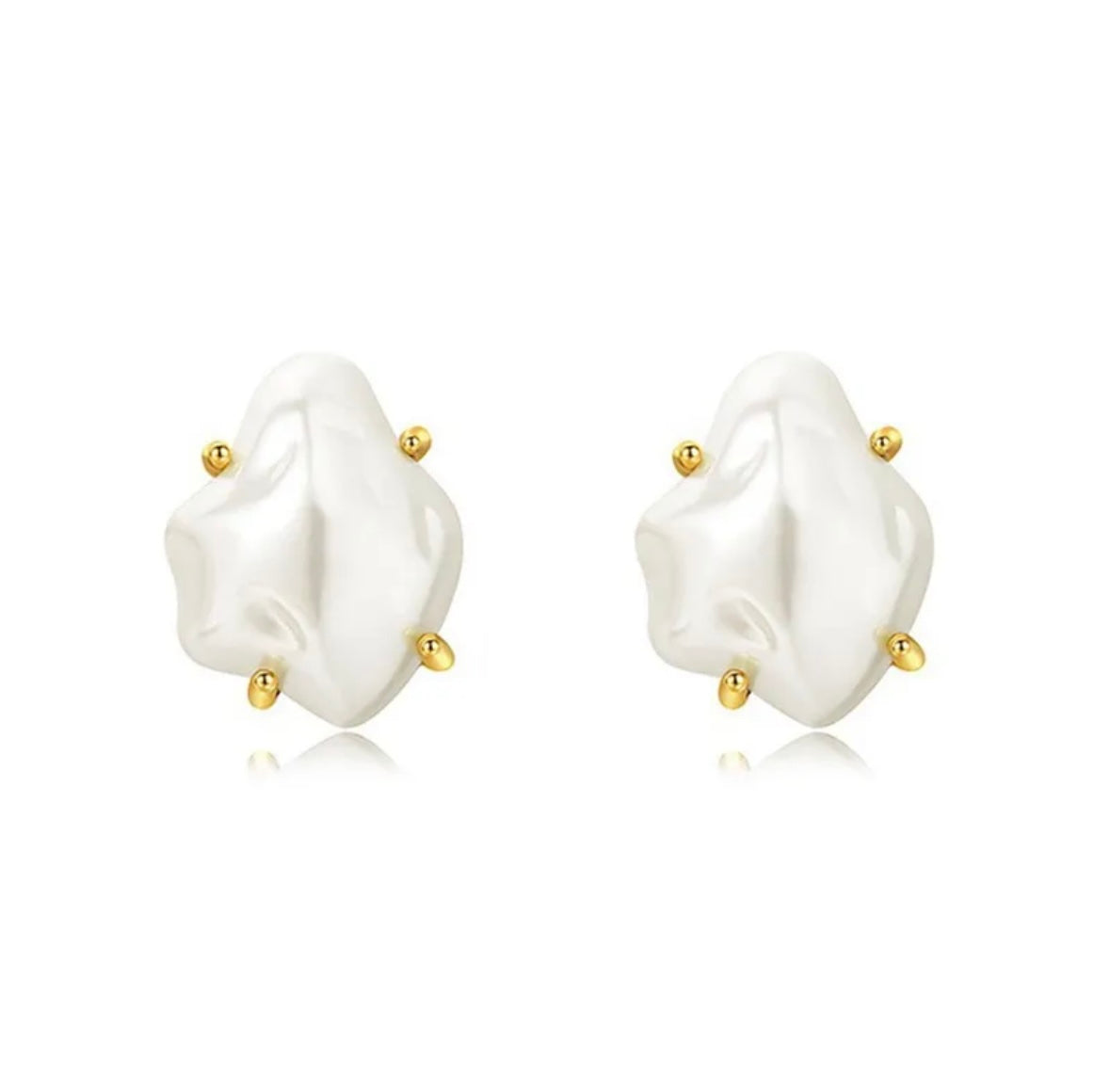 Maru Earrings