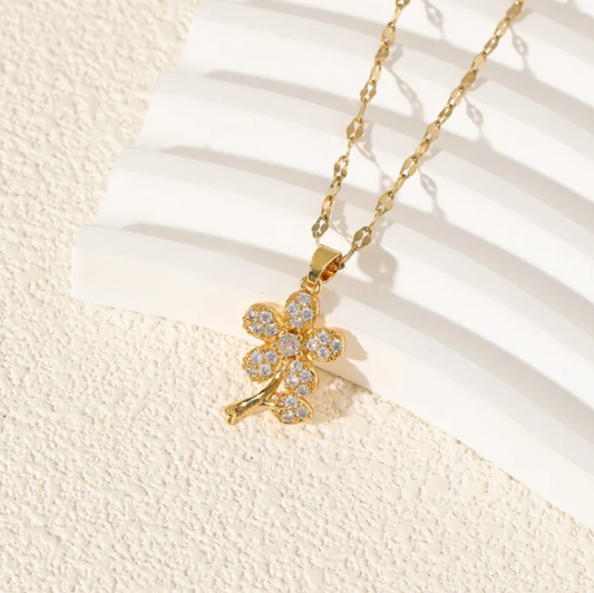 FLOWER NECKLACE