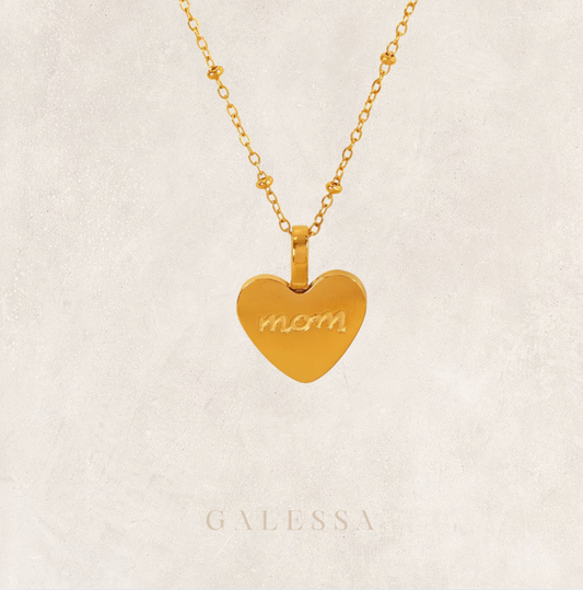 MOM HEART NECKLACE