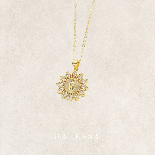 VIRGENCITA FLOWER NECKLACE
