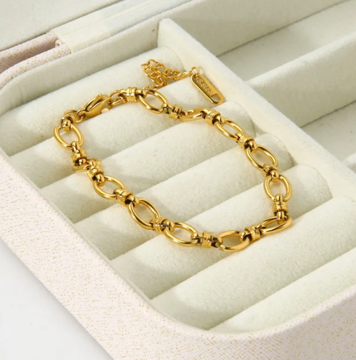 SOPHIE BRACELET