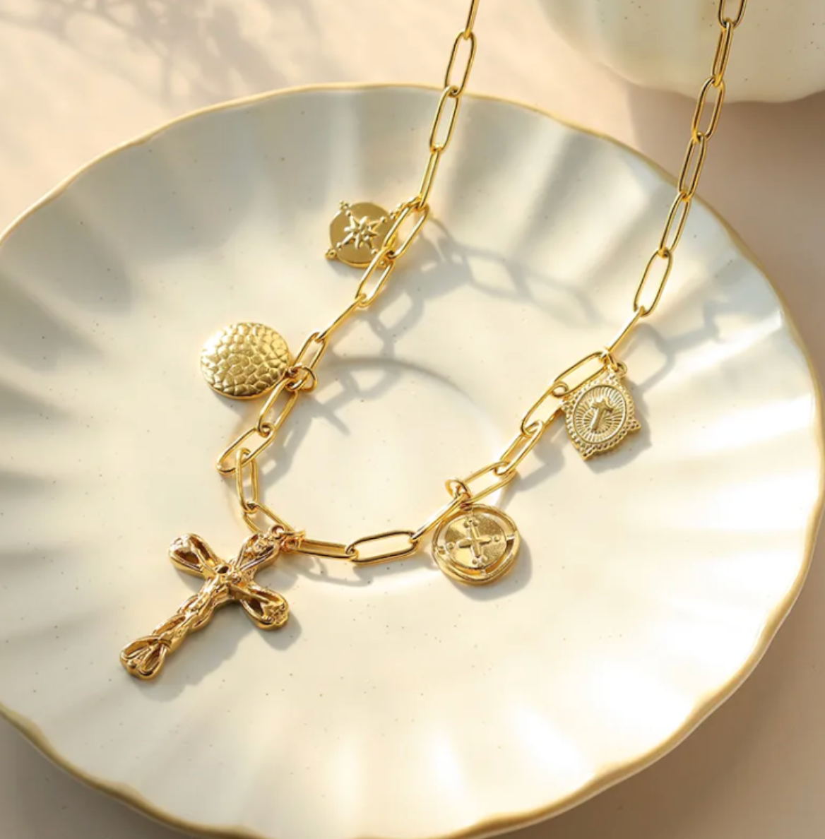 GOLDEN FAITH NECKLACE